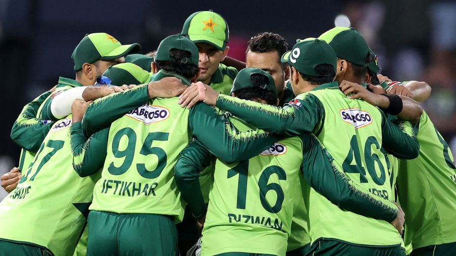 Pakistan T20 WC squad changes again : 40 year old veteran star returns ...